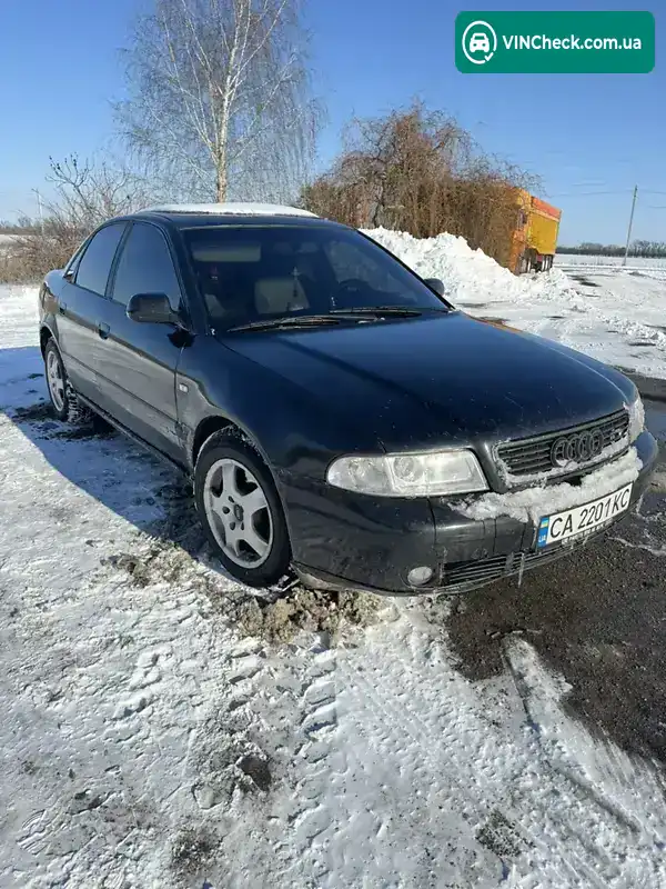 Audi A4 2000, фото з оголошення 1 з 18, VIN WAUZZZ8DZYA158413