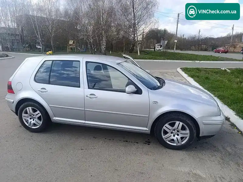 Volkswagen Golf 2000, фото з оголошення 2 з 12, VIN WVWZZZ1JZ1B005251