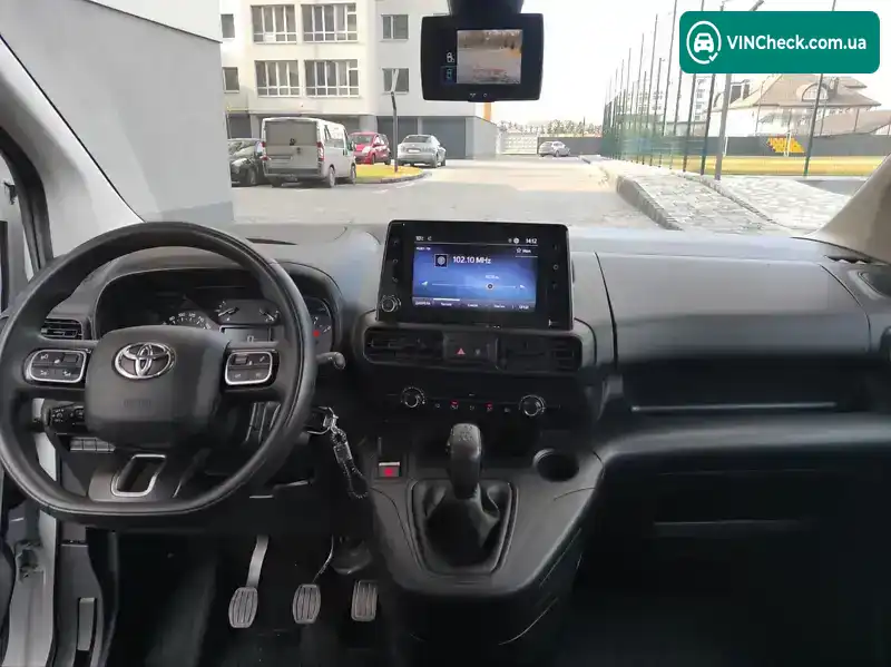 Toyota Proace City 2020, фото з оголошення 2 з 21, VIN YAREFYHYCGJ929248