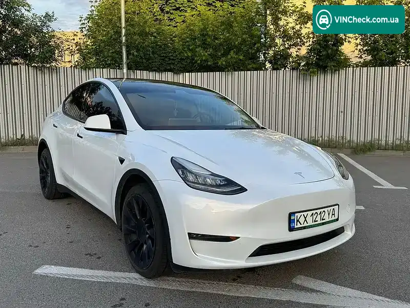 Tesla Model Y 2023, фото з оголошення 1 з 21, VIN 7SAYGDEE9PA155071