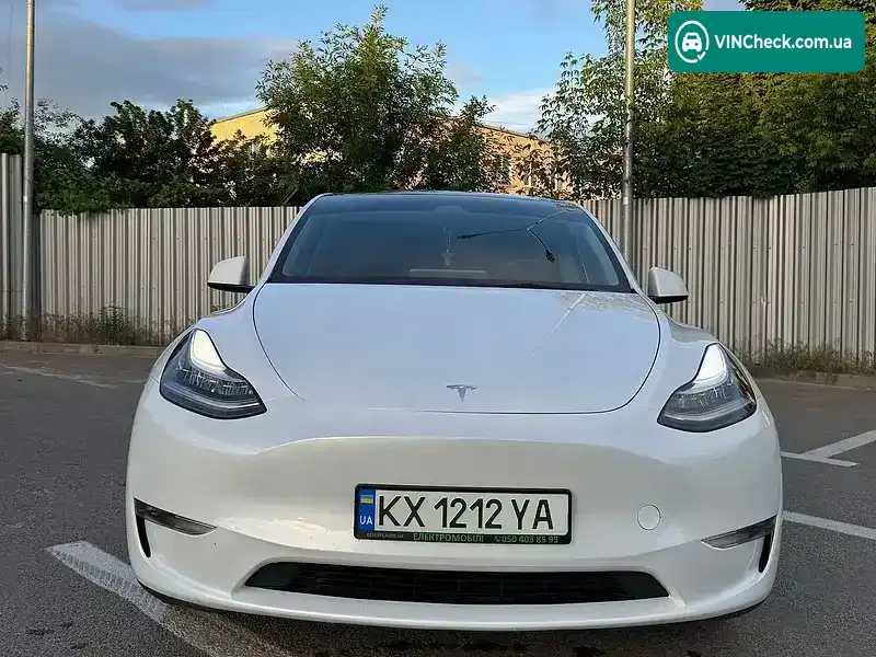 Tesla Model Y 2023, фото з оголошення 2 з 21, VIN 7SAYGDEE9PA155071