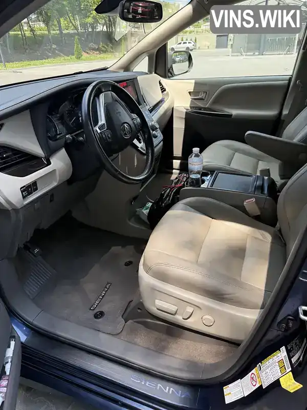 Toyota Sienna 2018, фото з оголошення 2 з 12, VIN 5TDDZ3DC9JS205425