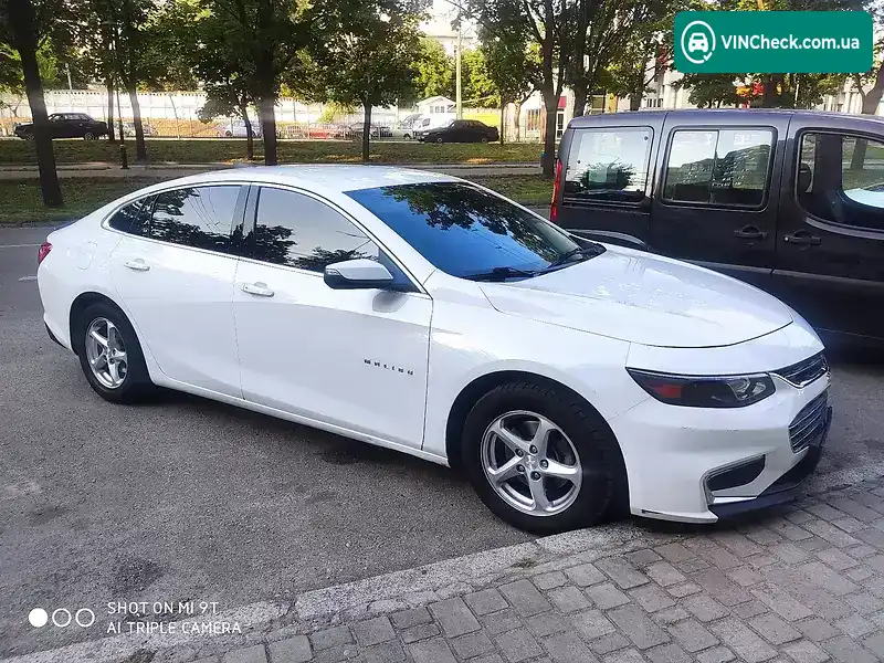 Chevrolet Malibu 2016, фото з оголошення, VIN 1G1ZB5ST8GF219844