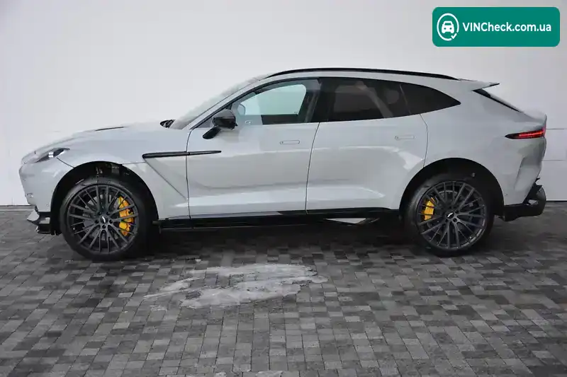 Aston Martin DBX 707 2022, фото з оголошення 2 з 11, VIN SD7VUJBWXPTV07837