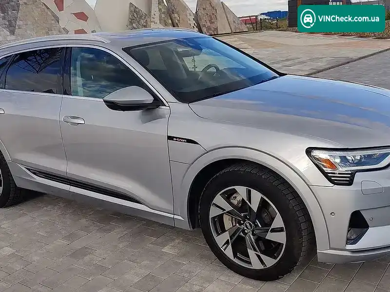 Audi e-tron 2021, фото з оголошення 2 з 21, VIN WA1LAAGE5NB015360
