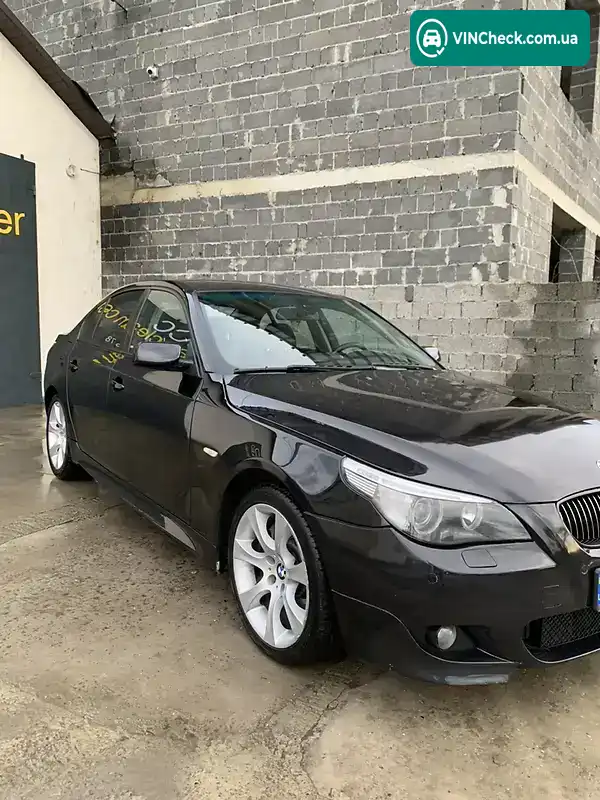 BMW 5 Series 2004, фото з оголошення 2 з 20, VIN WBANB310X0B079114