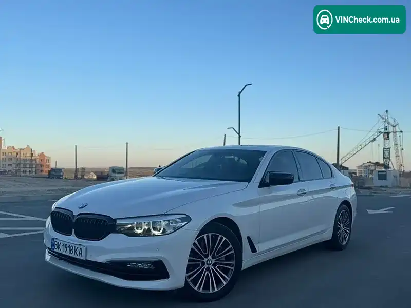 BMW 5 Series 2017, фото з оголошення 1 з 17, VIN WBAJE5C5XJWA93263