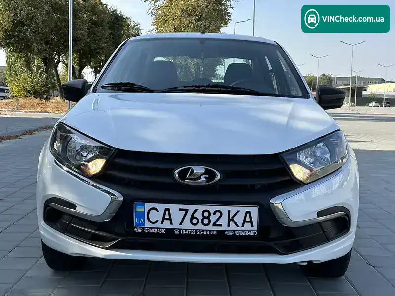 ВАЗ / Lada 2190 Granta 2021, фото з оголошення 2 з 12, VIN Y9Z219010M0797942