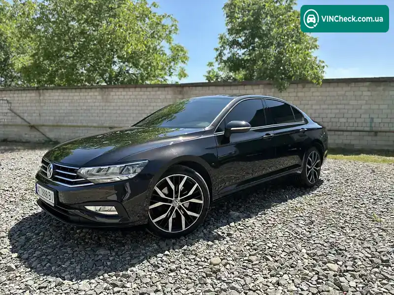 Volkswagen Passat 2019, фото з оголошення 2 з 20, VIN WVWZZZ3CZLE042917