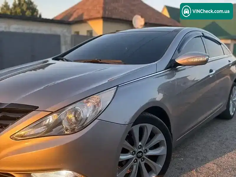 Hyundai Sonata 2010, фото з оголошення 2 з 20, VIN KMHEC41CBBA192359