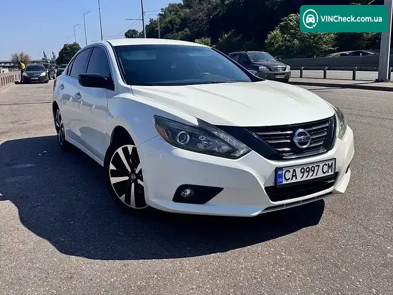 Nissan Altima 2017, фото з оголошення 2 з 13, VIN 1N4AL3AP7HC472284