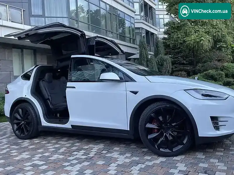 Tesla Model X 2018, фото з оголошення 1 з 10, VIN 5YJXCDE22JF132462