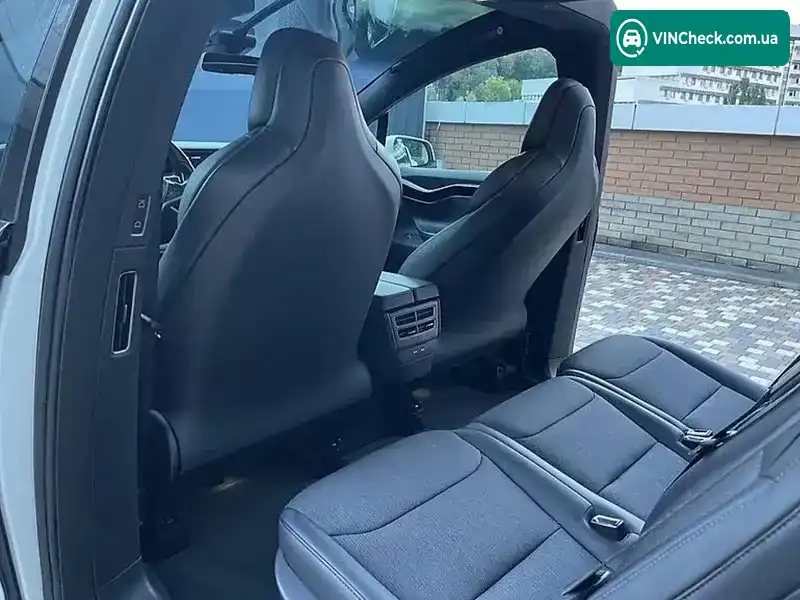 Tesla Model X 2018, фото з оголошення 2 з 10, VIN 5YJXCDE22JF132462