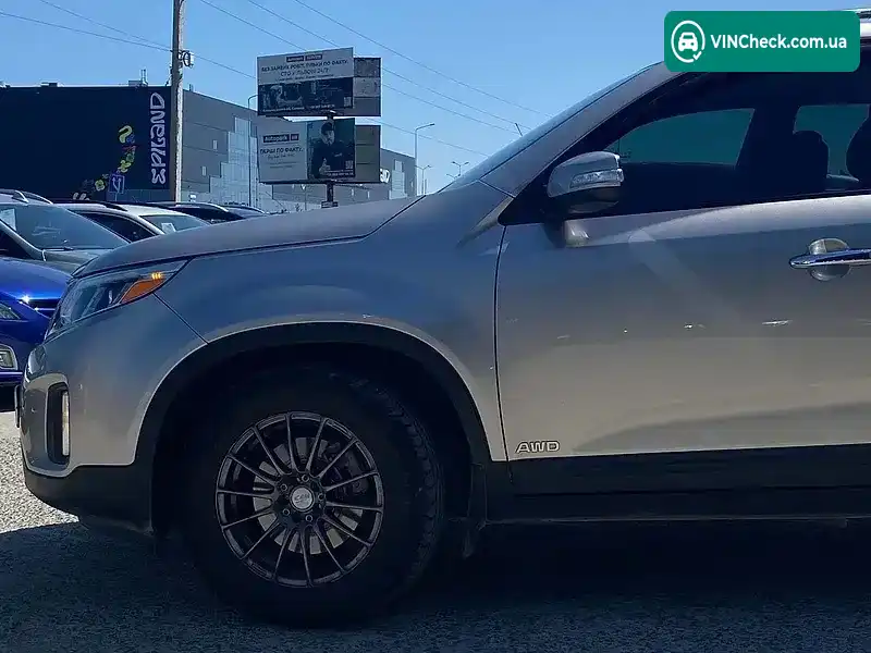 Kia Sorento 2014, фото з оголошення 1 з 20, VIN 5XYKTCA61EG545355