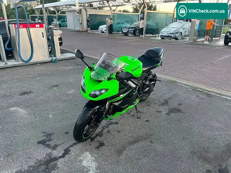 Kawasaki ZX 6R 2010, фото з оголошення 2 з 7, VIN JKAZX4R18AA022002