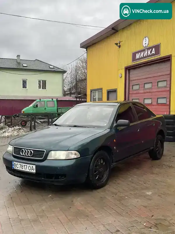 Audi A4 1996, фото з оголошення 2 з 10, VIN WAUZZZ8DZTA123425
