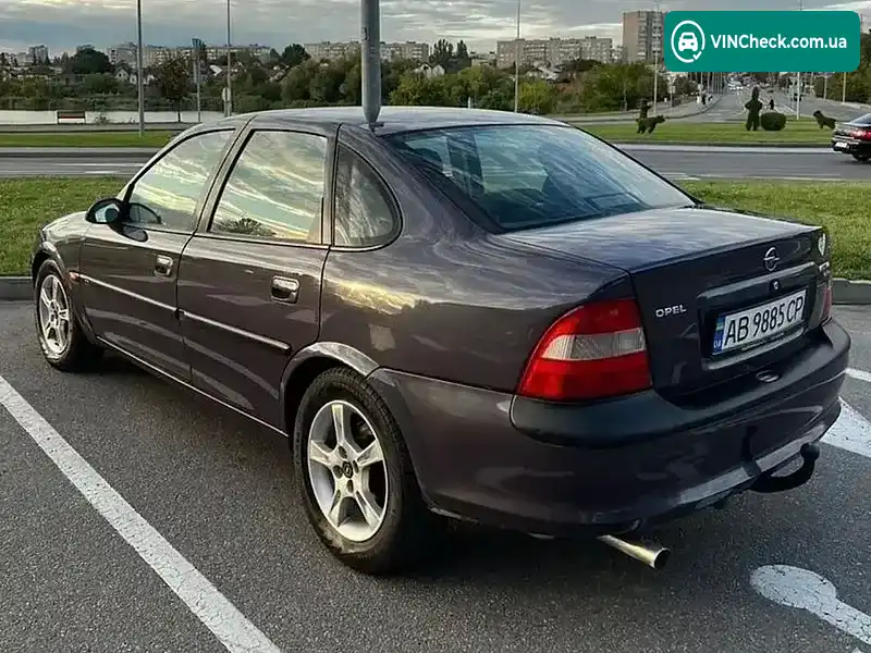 Opel Vectra 1996, фото з оголошення 1 з 7, VIN W0L000036T1178132