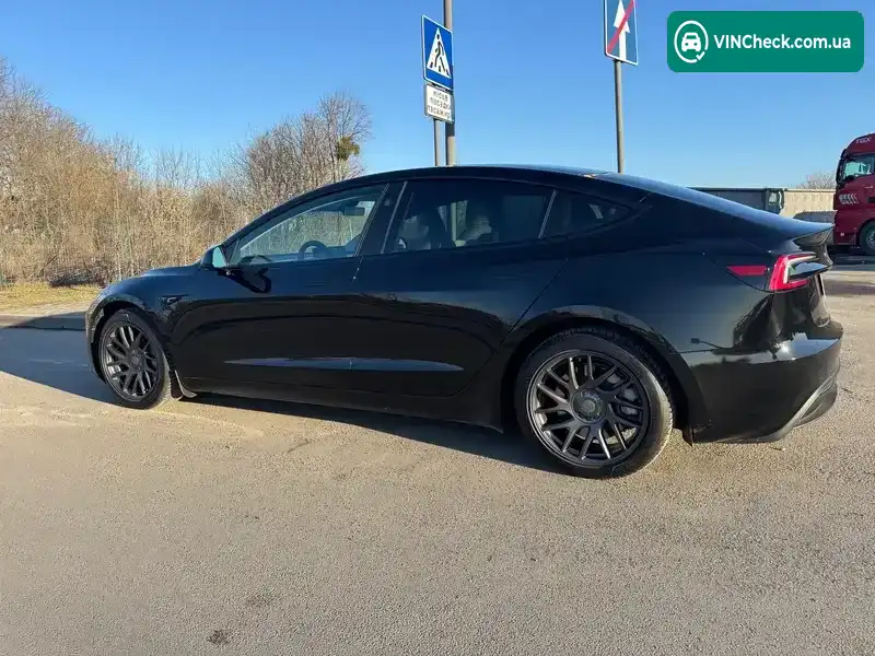 Tesla Model 3 2024, фото з оголошення 2 з 21, VIN 5YJ3E1EA0RF848822