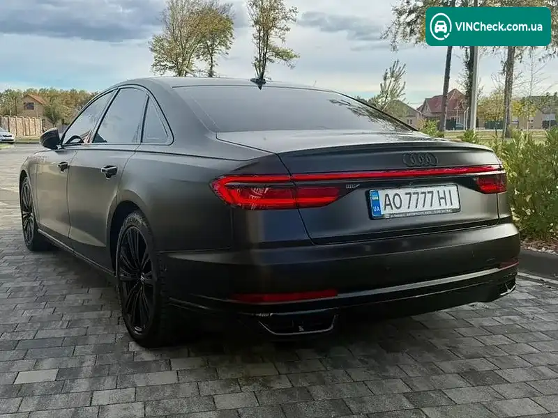 Audi A8 2018, фото з оголошення 1 з 11, VIN WAUZZZF86JN010211