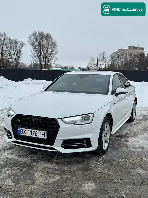 Audi A4 2018, фото з оголошення 1 з 14, VIN WAUKMAF41JA233830