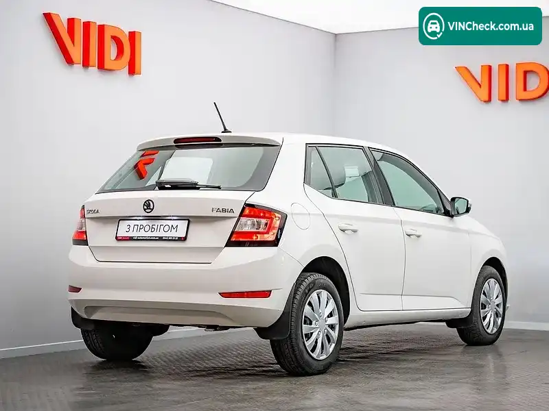 Skoda Fabia 2018, фото з оголошення 2 з 18, VIN TMBEP2NJ8KB500140