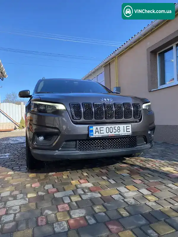 Jeep Cherokee 2018, фото з оголошення 1 з 20, VIN 1C4PJLLB6KD241602