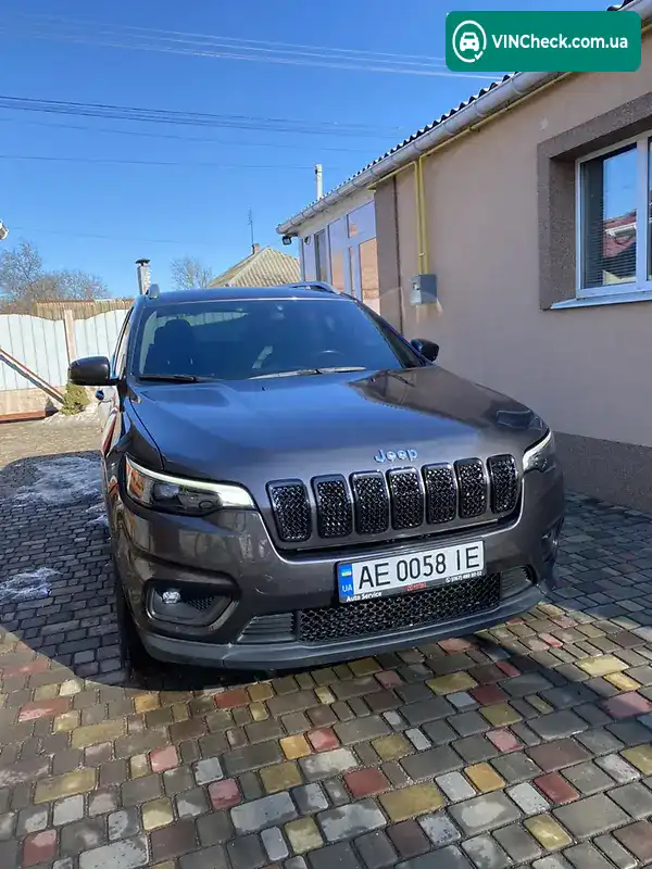 Jeep Cherokee 2018, фото з оголошення 2 з 20, VIN 1C4PJLLB6KD241602