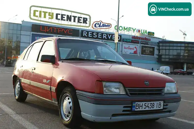 Opel Kadett 1990, фото з оголошення 2 з 20, VIN W0L000034M5096766