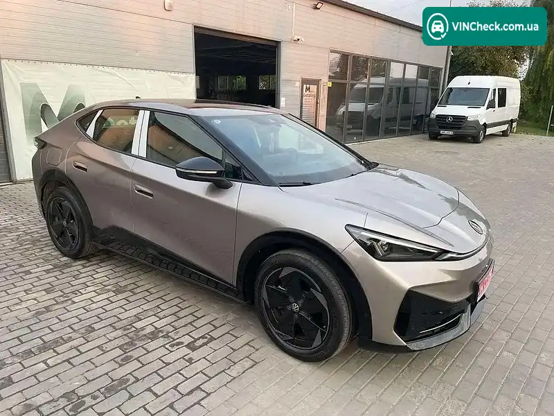 Volkswagen ID. UNYX 2024, фото з оголошення 1 з 20, VIN HVWJA1ER6R1205543