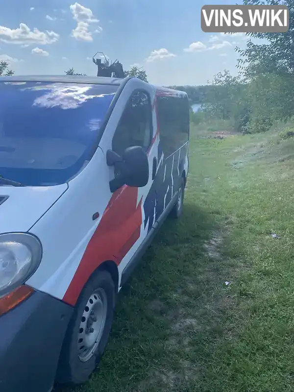Renault Trafic 2002, фото з оголошення 2 з 12, VIN VF1FLBCA62V126051