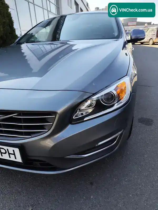 Volvo S60 2018, фото з оголошення 2 з 21, VIN YV1FS79B0J2457350