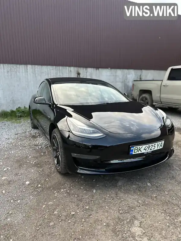 Tesla Model 3 2018, фото з оголошення 1 з 15, VIN 5YJ3E1EA9JF012463