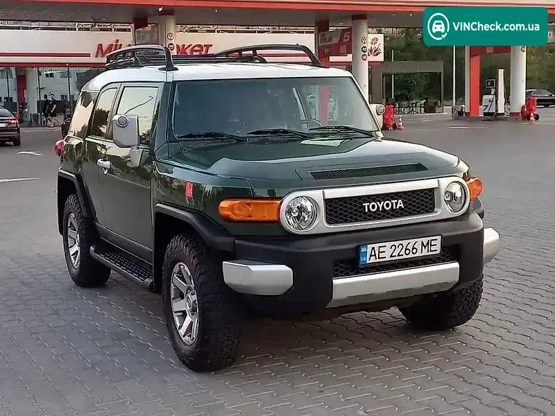 Toyota FJ Cruiser 2014, фото з оголошення 1 з 15, VIN JTEBU4BF9EK193066