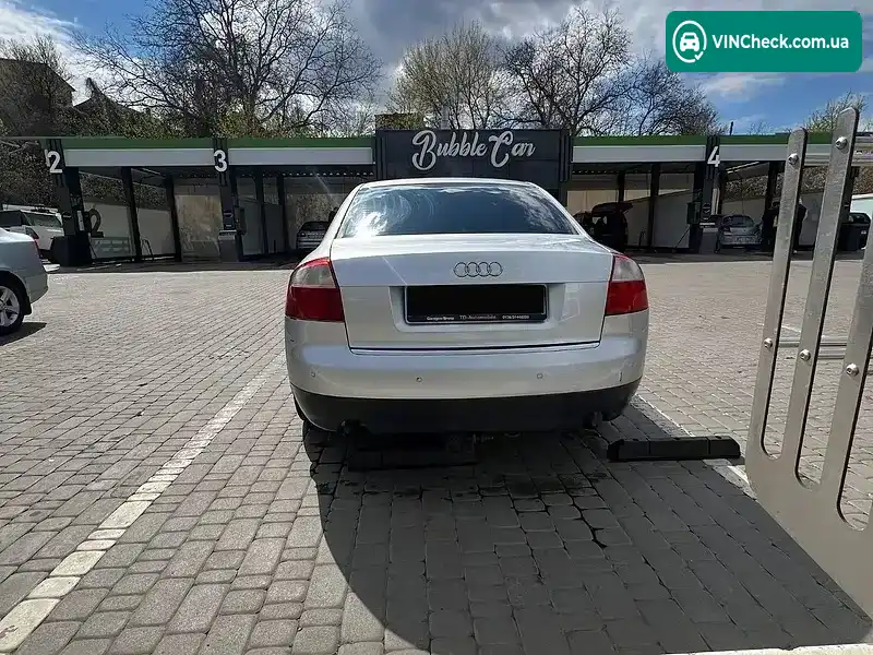 Audi A4 2001, фото з оголошення 2 з 13, VIN WAUZZZ8E92A139412