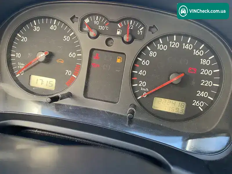 Volkswagen Golf 1999, фото з оголошення 1 з 5, VIN WVWZZZ1JZXW590164