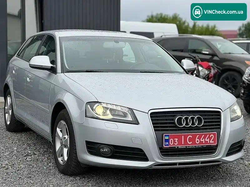 Audi A3 2010, фото з оголошення 2 з 17, VIN WAUZZZ8PX9A112425