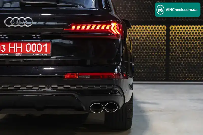 Audi SQ7 2020, фото з оголошення 1 з 20, VIN WA1AWAF7XLD012144