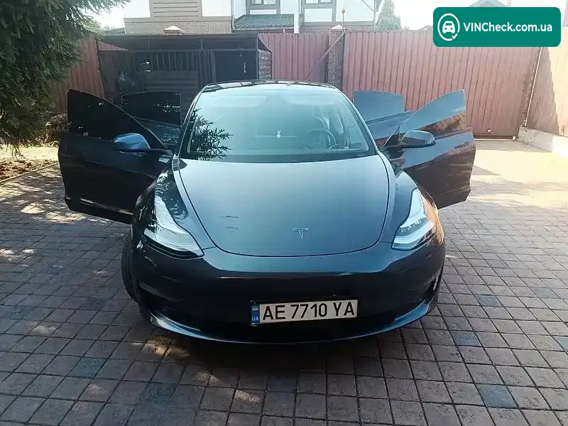 Tesla Model 3 2019, фото з оголошення 1 з 12, VIN 5YJ3E1EB8KF386962