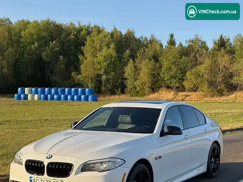 BMW 5 Series 2011, фото з оголошення 2 з 11, VIN WBAFR7C52CC809418