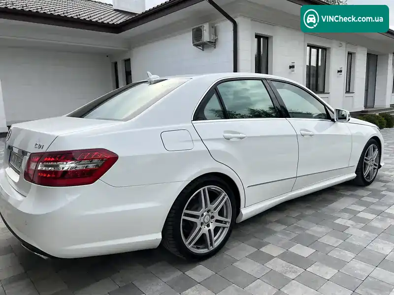 Mercedes-Benz E-Class 2013, фото з оголошення 2 з 14, VIN WDD2120021A771261