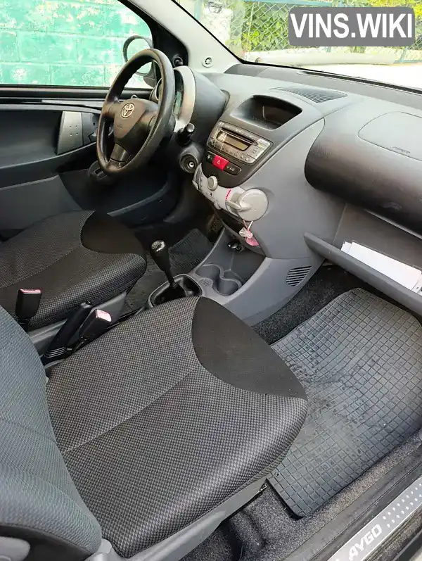Toyota Aygo 2006, фото з оголошення 2 з 13, VIN JTDKG18C80N069384