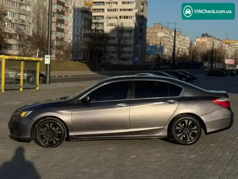 Honda Accord 2015, фото з оголошення 2 з 17, VIN 1HGCR2F38FA246654