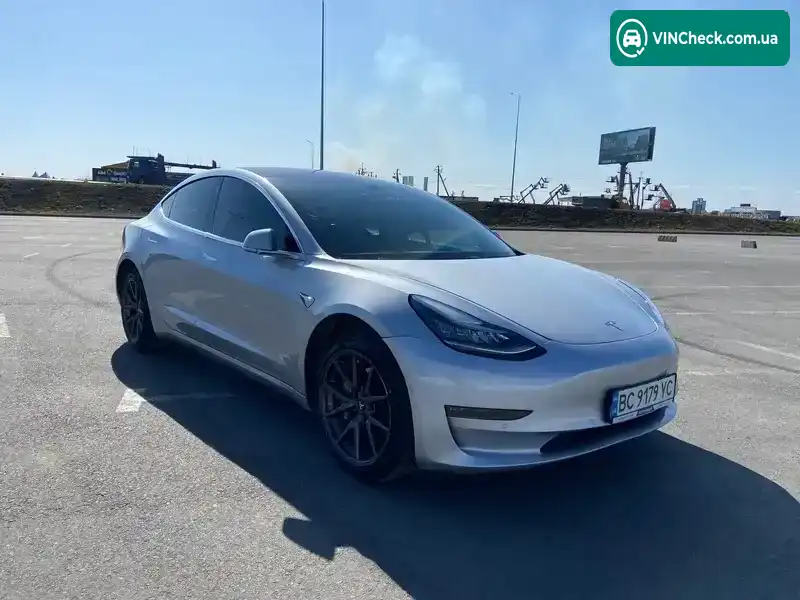Tesla Model 3 2018, фото з оголошення 1 з 13, VIN 5YJ3E1EA3JF039271