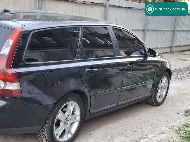 Volvo V50 2007, фото з оголошення 2 з 11, VIN YV1MW755172293401