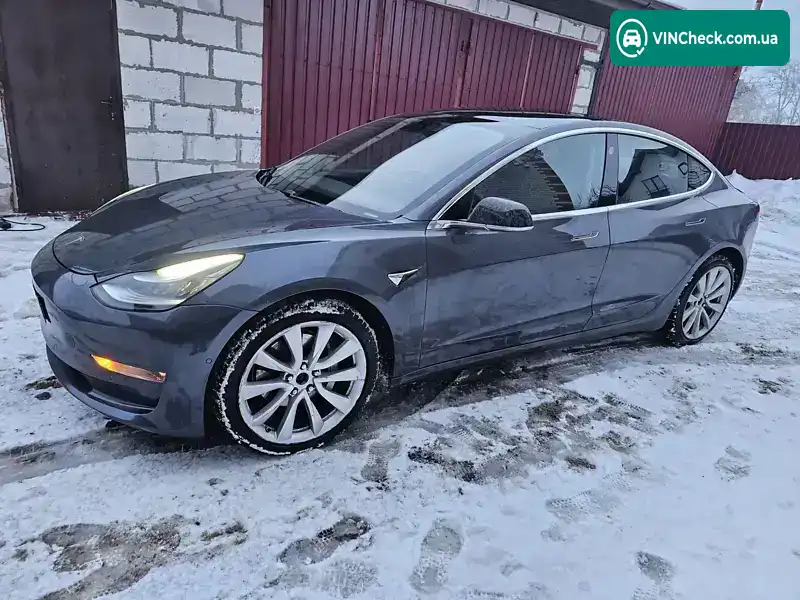 Tesla Model 3 2019, фото з оголошення 2 з 18, VIN 5YJ3E1EB6LF638063