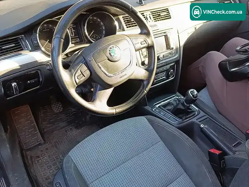 Skoda Superb 2013, фото з оголошення 2 з 14, VIN TMBJJ73T3D9042986