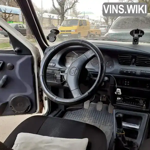 Skoda Favorit 1993, фото з оголошення 1 з 12, VIN TMBCEF300P0687124