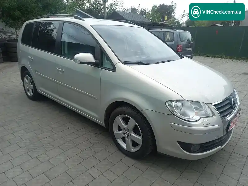 Volkswagen Touran 2009, фото з оголошення 2 з 15, VIN WVGZZZ1TZ9W071247