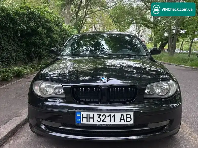 BMW 1 Series 2009, фото з оголошення 2 з 20, VIN WBAUE51090JW18861
