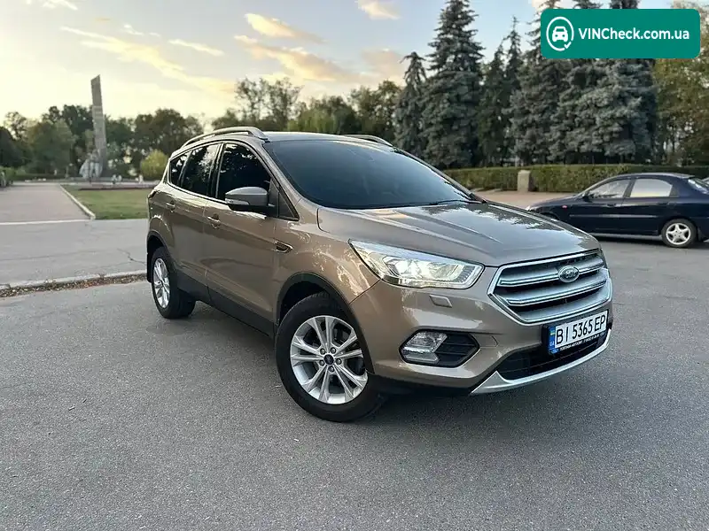 Ford Kuga 2019, фото з оголошення 2 з 20, VIN WF0AXXWPMAKM24490